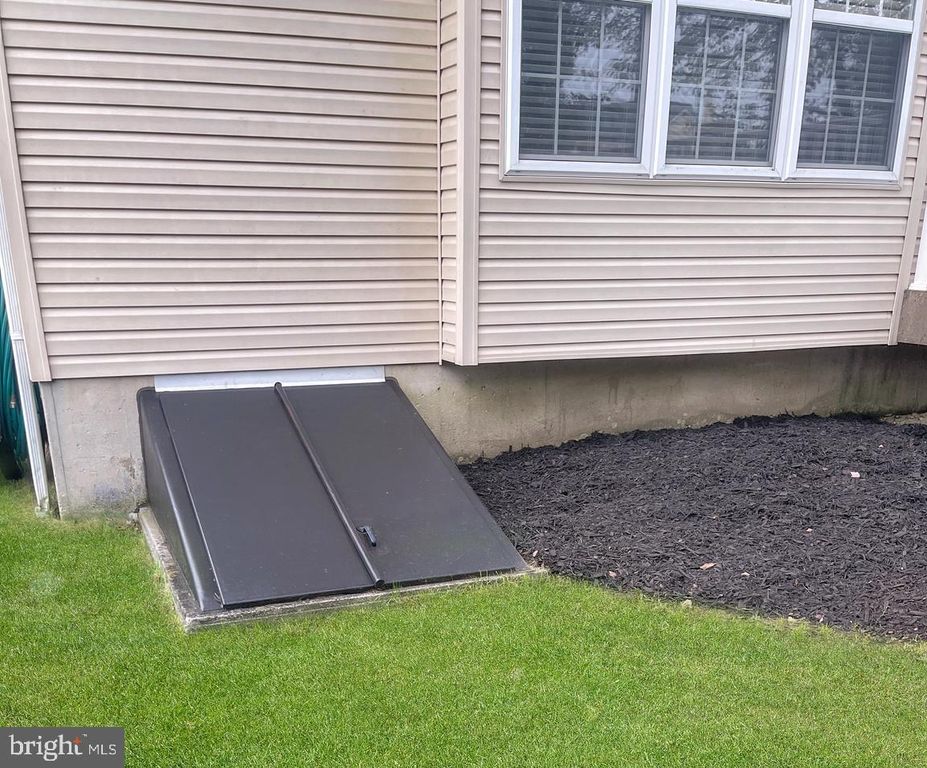 1154 BATEMAN DR, Phoenixville, PA 19460
