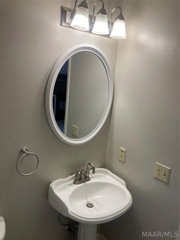 2952 Old Farm Road, Montgomery, AL 36111