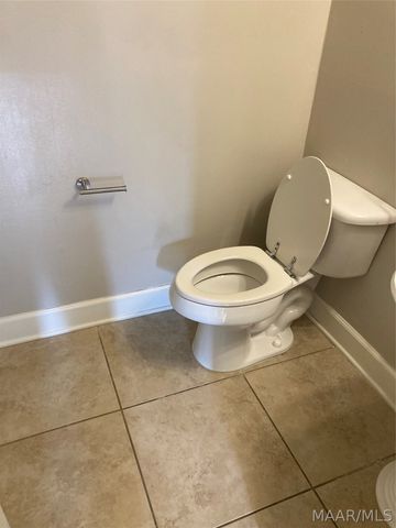 2952 Old Farm Road, Montgomery, AL 36111