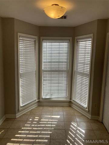 2952 Old Farm Road, Montgomery, AL 36111