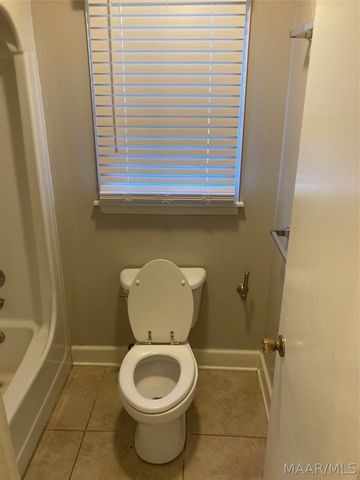 2952 Old Farm Road, Montgomery, AL 36111