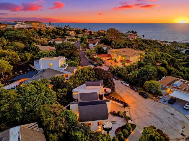 6105 Avenida Chamnez, La Jolla, CA 92037