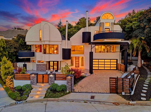 6105 Avenida Chamnez, La Jolla, CA 92037