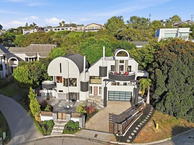 6105 Avenida Chamnez, La Jolla, CA 92037