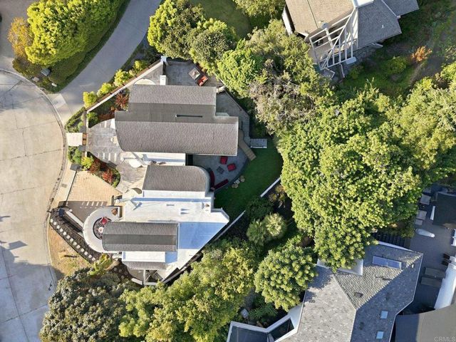6105 Avenida Chamnez, La Jolla, CA 92037