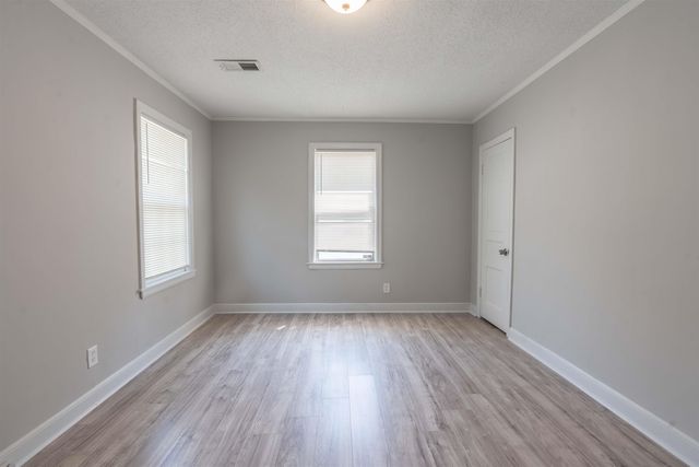 1009 MCEVERS RD, Memphis, TN 38111