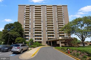 1800 OLD MEADOW RD #420, Mclean, VA 22102