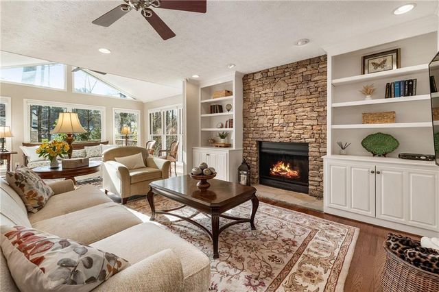 1219 Wheatley SW Drive, Lilburn, GA 30047