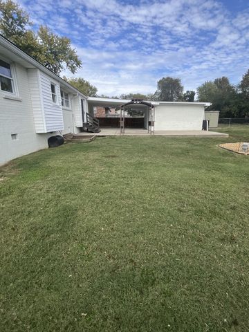 128 Stillhouse Rd, Hendersonville, TN 37075