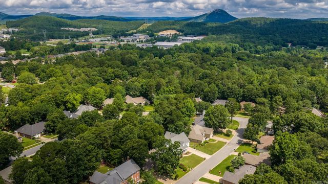 26 Rosaires Way, Little Rock, AR 72223