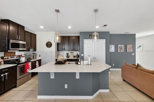 2817 ALPINE MEADOW LANE, Kissimmee, FL 34744