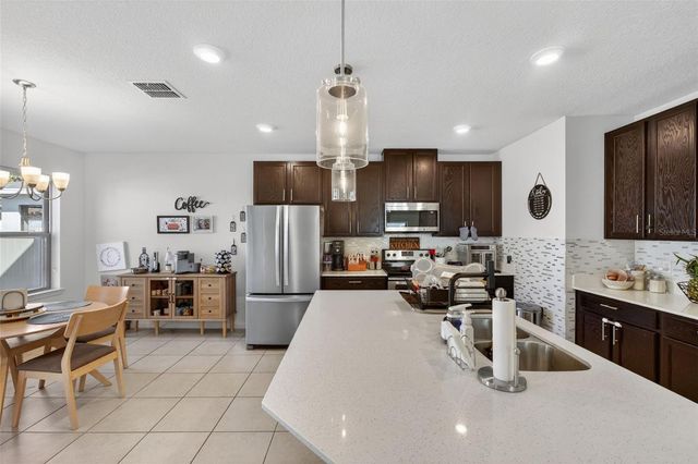 2817 ALPINE MEADOW LANE, Kissimmee, FL 34744