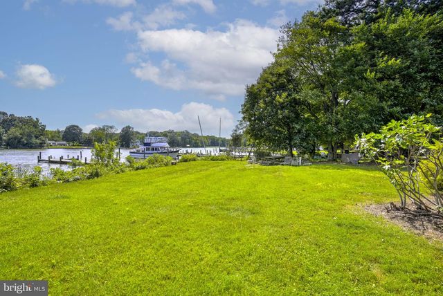 1079 RODGERS RD, Churchton, MD 20733