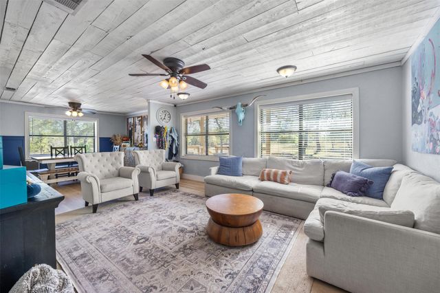 1071 Rolling Hills DR, Wimberley, TX 78676