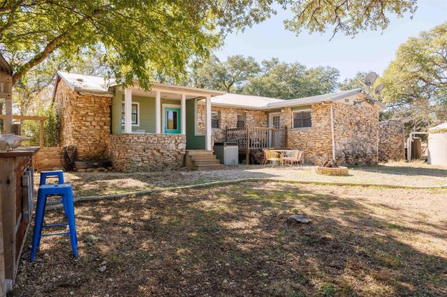 1071 Rolling Hills DR, Wimberley, TX 78676