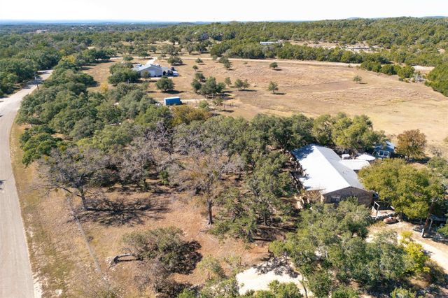 1071 Rolling Hills DR, Wimberley, TX 78676