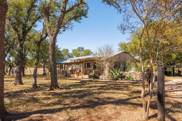 1071 Rolling Hills DR, Wimberley, TX 78676