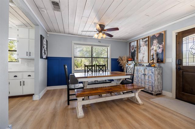 1071 Rolling Hills DR, Wimberley, TX 78676