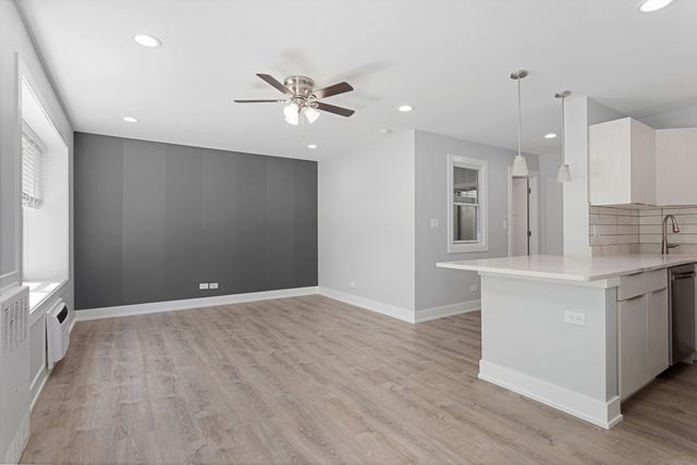 7070 N Sheridan Avenue 2S, Chicago, IL 60626