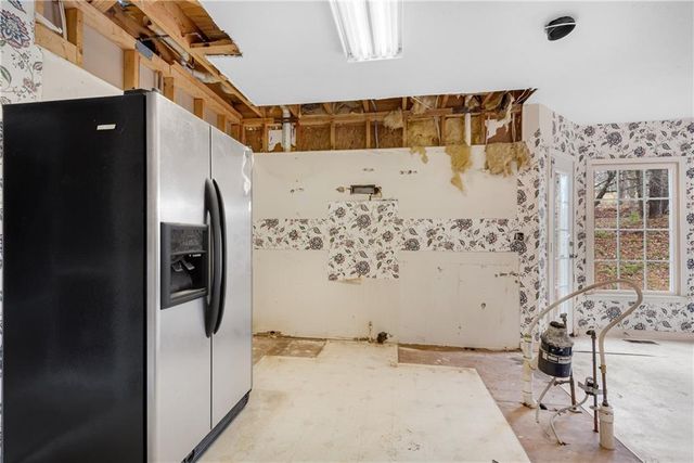 1490 Twin Bridge Lane, Lawrenceville, GA 30043