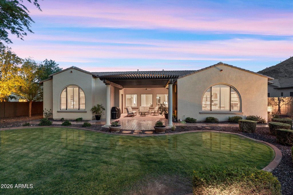 6752 W LUCIA Drive, Peoria, AZ 85383 — photo 2