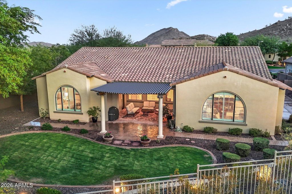 6752 W LUCIA Drive, Peoria, AZ 85383 — photo 4