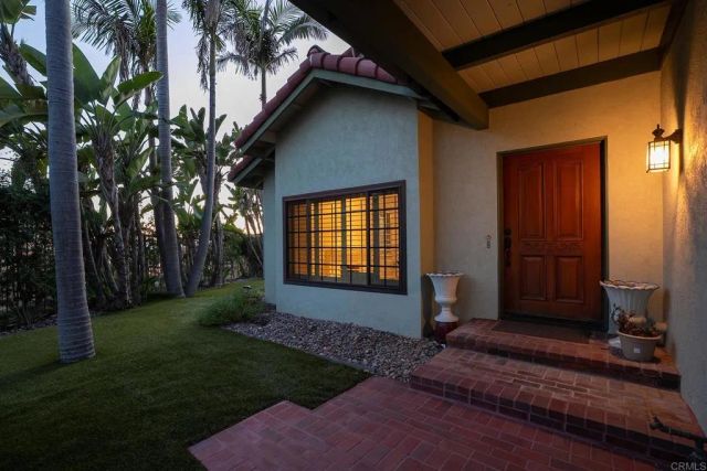 9802 LYNCAROL DR, La Mesa, CA 91941