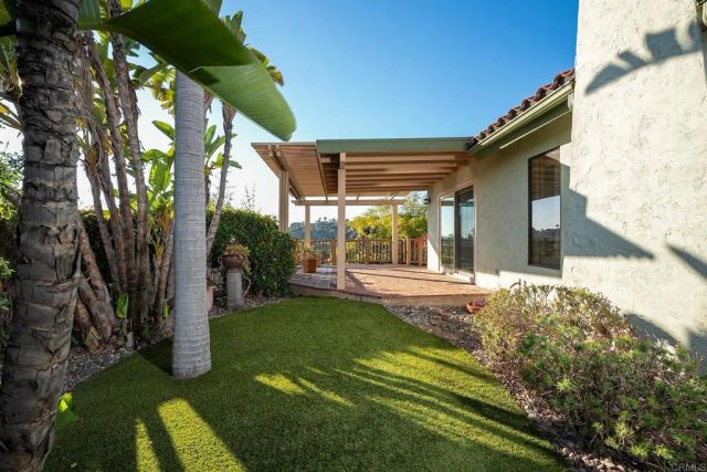 9802 LYNCAROL DR, La Mesa, CA 91941