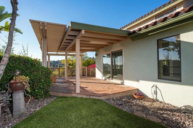 9802 LYNCAROL DR, La Mesa, CA 91941