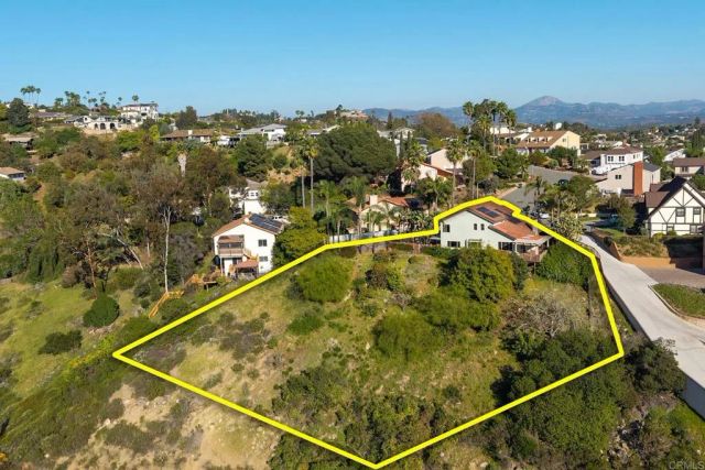 9802 LYNCAROL DR, La Mesa, CA 91941