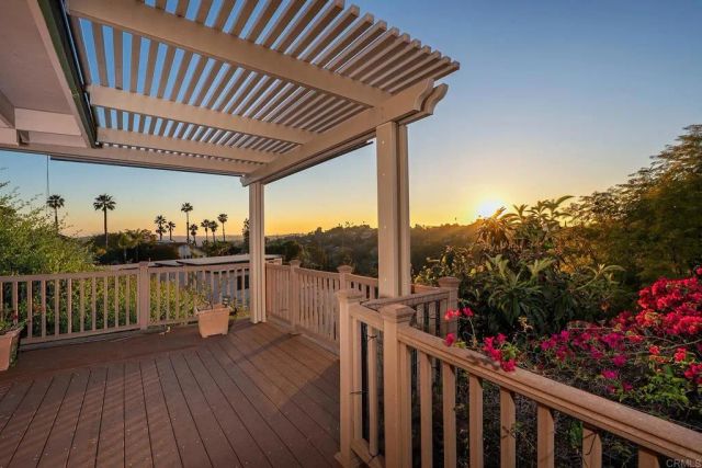 9802 LYNCAROL DR, La Mesa, CA 91941