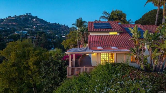 9802 LYNCAROL DR, La Mesa, CA 91941