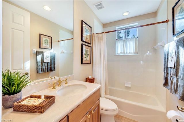 2654 Bolero DR 8-1, Naples, FL 34109