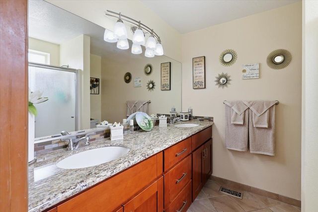 4714 E 15th Ave, Spokane Valley, WA 99212