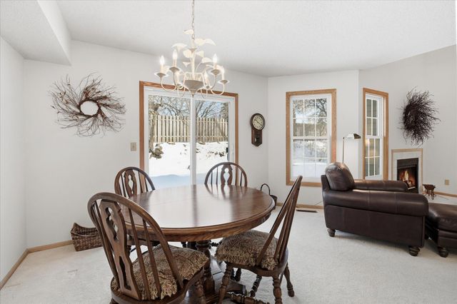 1676 Rose Hill Circle 1676, Saint Paul, MN 55108