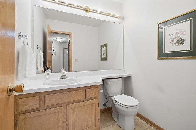 1676 Rose Hill Circle 1676, Saint Paul, MN 55108