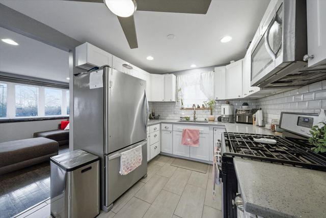 4412 S Leamington Avenue, Chicago, IL 60638