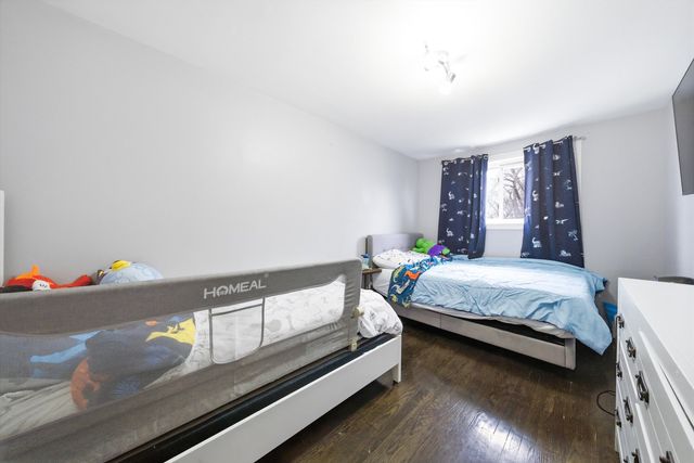 4412 S Leamington Avenue, Chicago, IL 60638