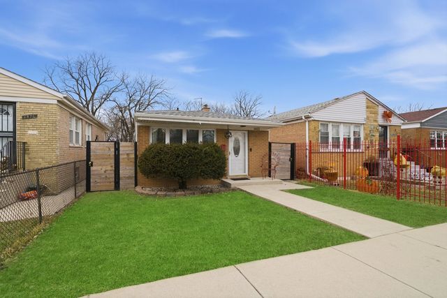 4412 S Leamington Avenue, Chicago, IL 60638