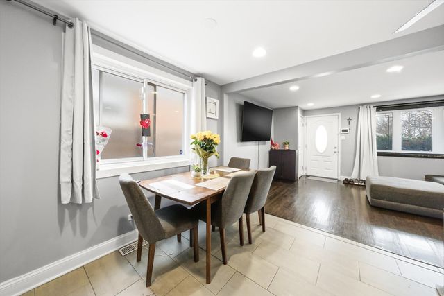 4412 S Leamington Avenue, Chicago, IL 60638