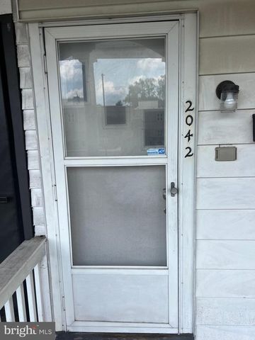 2042 BERRYHILL ST, Harrisburg, PA 17104