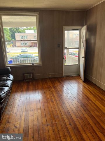 2042 BERRYHILL ST, Harrisburg, PA 17104