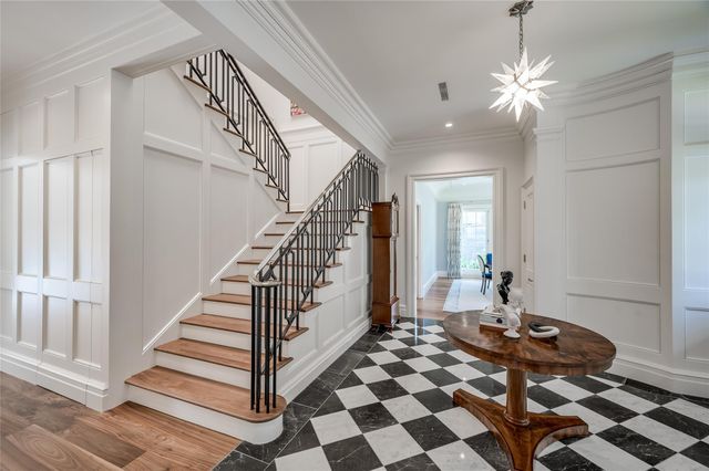 2131 Brentwood Drive, Houston, TX 77019