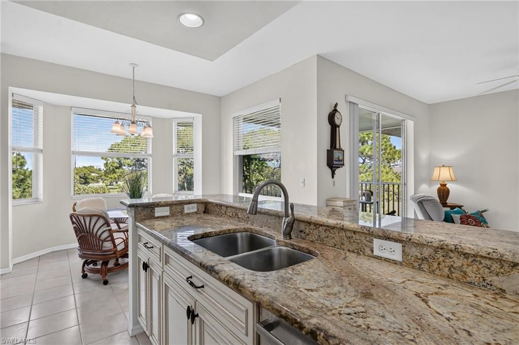 9350 Highland Woods BLVD 4405, BONITA SPRINGS, FL 34135 — photo 2