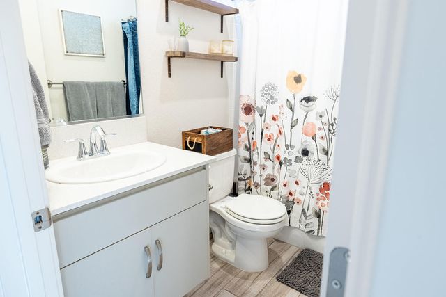 4407 S Ernest Street, Visalia, CA 93277