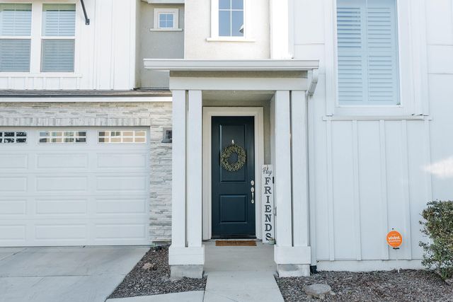 4407 S Ernest Street, Visalia, CA 93277