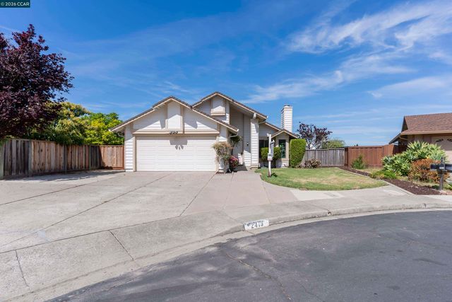 2413 Christian Ct, Pinole, CA 94564