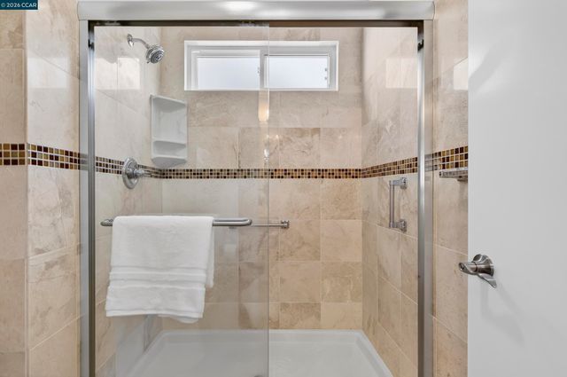 2413 Christian Ct, Pinole, CA 94564