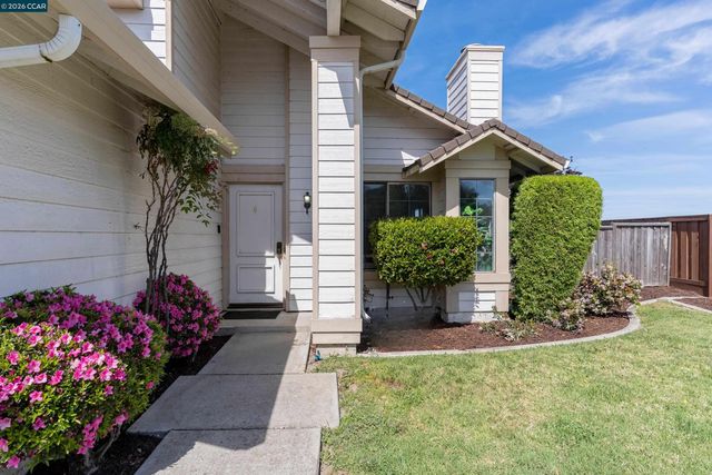 2413 Christian Ct, Pinole, CA 94564