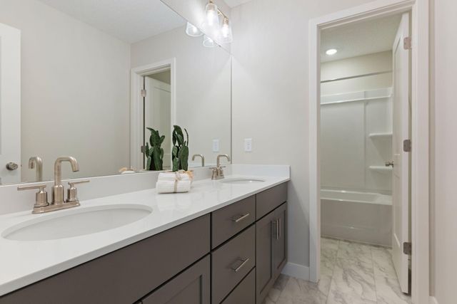 15717 Aquila Avenue, Prior Lake, MN 55378